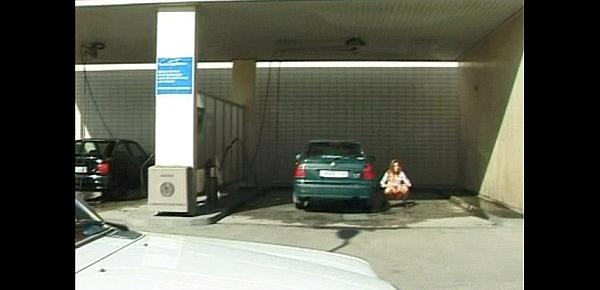  Crazy pee girl at the car wash